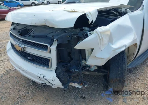 2008 Chevrolet Tahoe Police из США, поврежденный, VIN 1GNEC030X8R240972